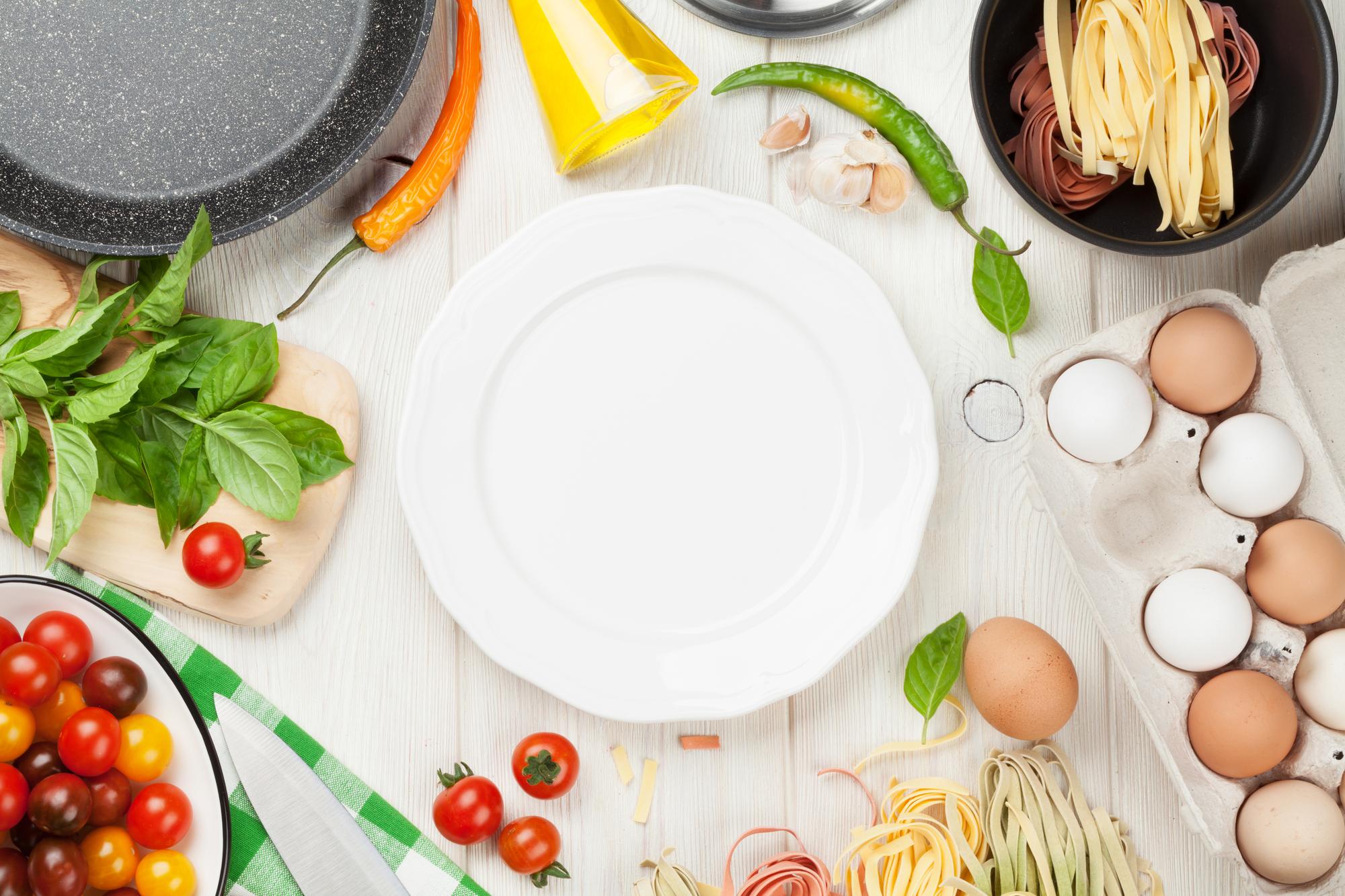 Tavolo con piatti preparati